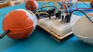 Arduino Orgel mit Überraschungseiern